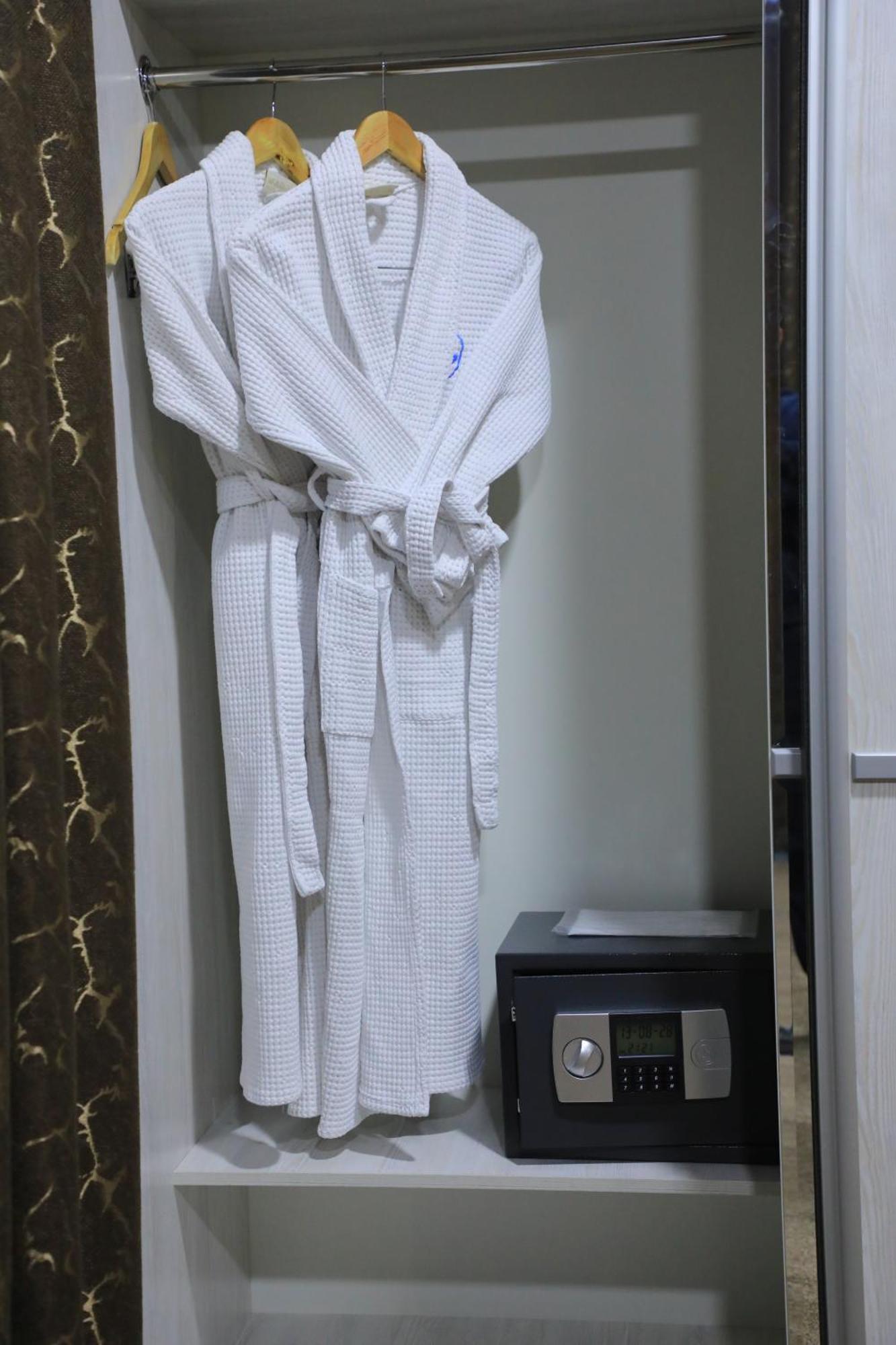 Hobiz Hotel Navoi Ngoại thất bức ảnh