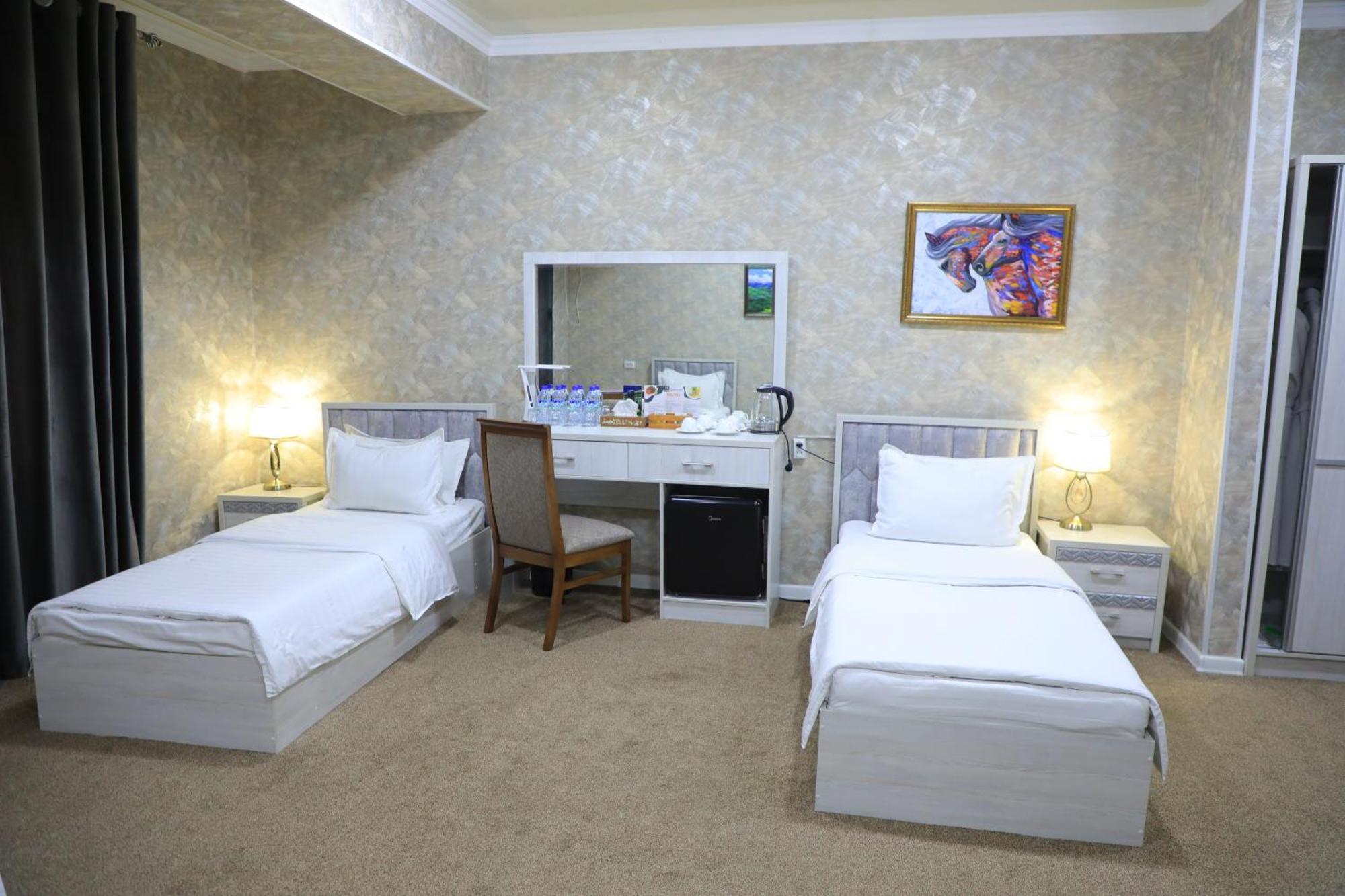 Hobiz Hotel Navoi Ngoại thất bức ảnh